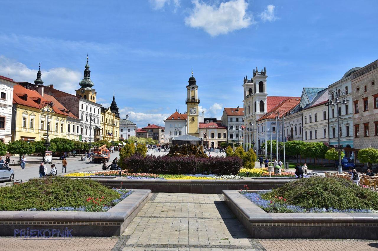 Chalupku - Luxurious Apartment 70M2 In Direct Centrum With Parking Included, Air-Conditioned, Balcony, Quiet Sleep, Best In Town Banská Bystrica Buitenkant foto